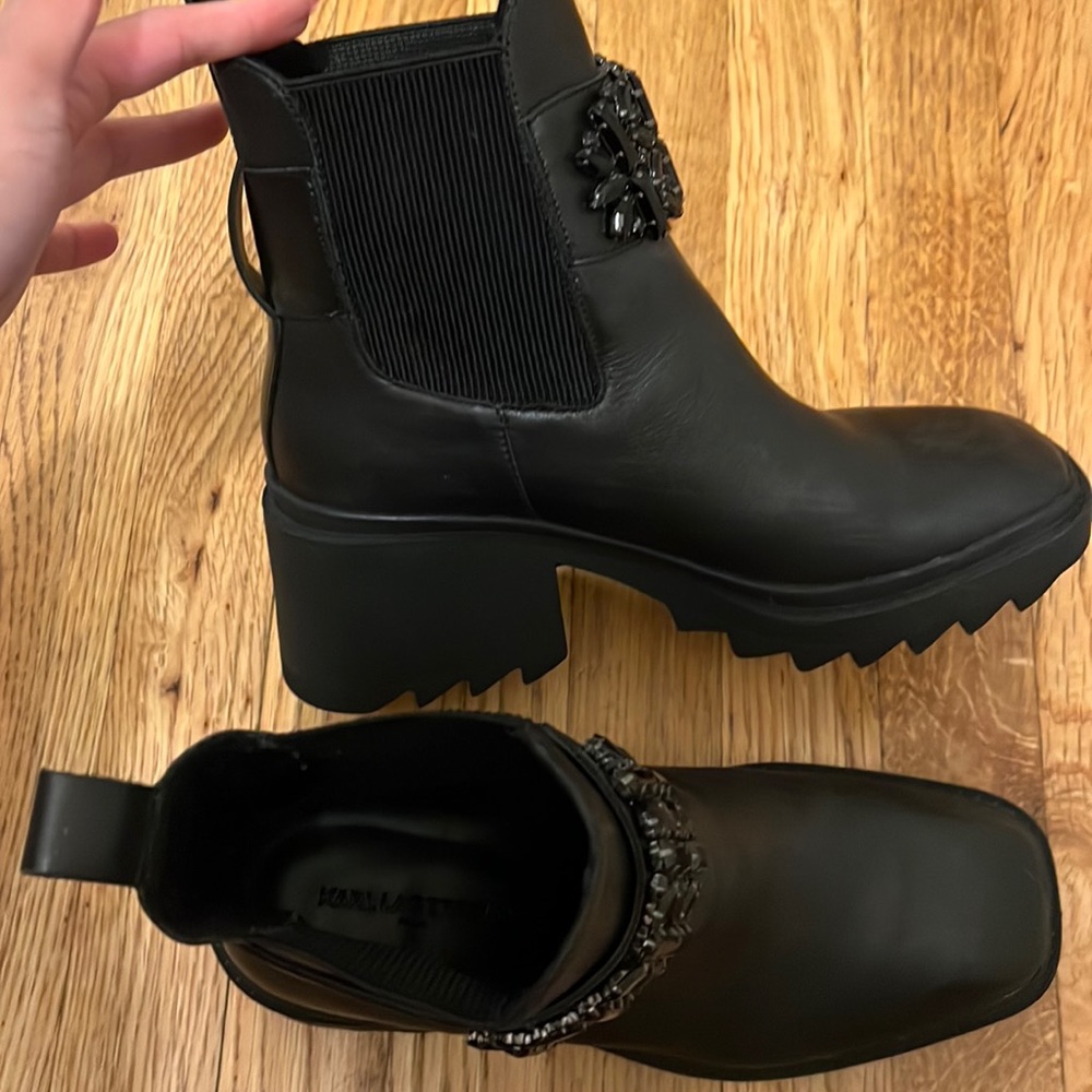 Black karl lagerfeld heel boots in great condition